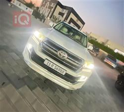 تۆیۆتا لاند کروزەر